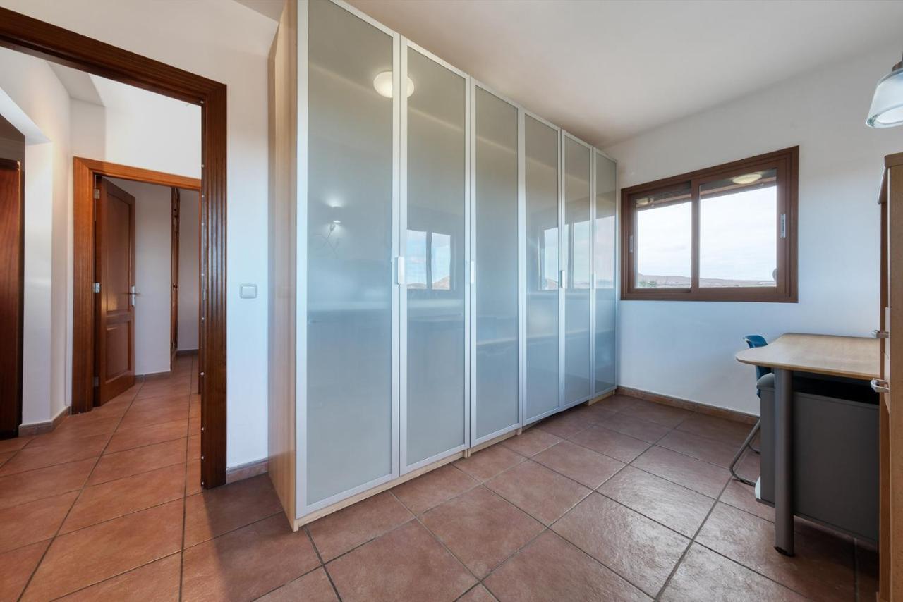 Villa Casa Elin-Shared Pool, Fast Wifi Costa Teguise Exterior foto